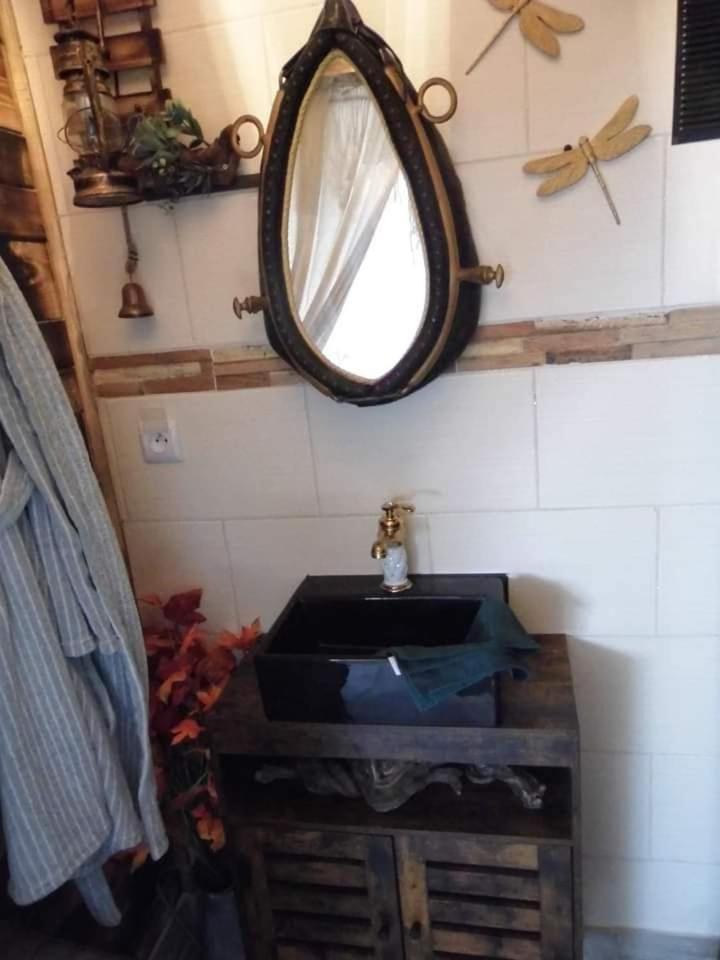 L'Histoire De L'Ouest , Jacuzzi Appartement Dole Dış mekan fotoğraf